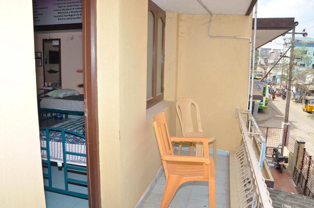 Homestay Senthil Akam 吉登伯勒姆 外观 照片