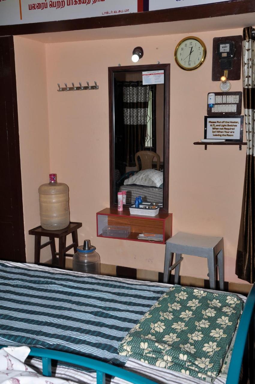Homestay Senthil Akam 吉登伯勒姆 外观 照片