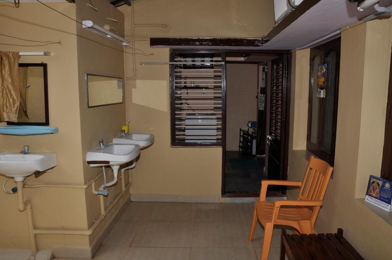 Homestay Senthil Akam 吉登伯勒姆 外观 照片